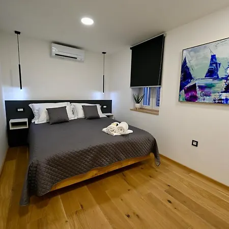 Apartma Poseidon 아파트 이졸라