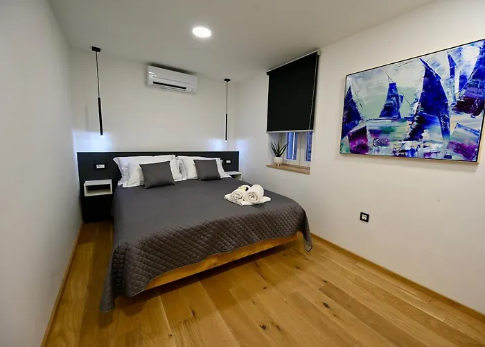 Poseidon דירה איזולה